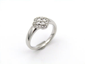 18K white gold diamond ring.