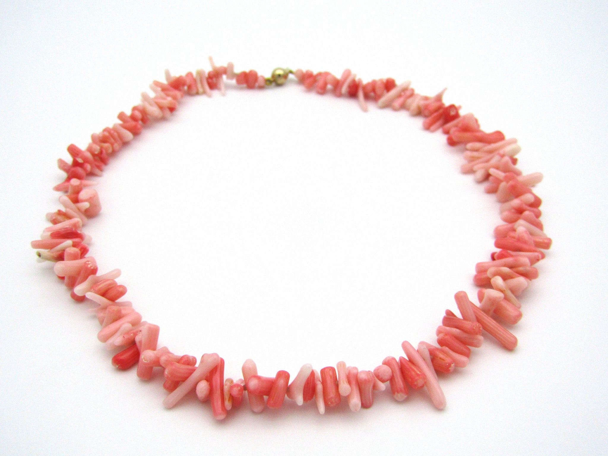 9kt gold coral necklace.